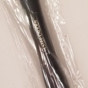 Estee Lauder dual sided make-up brush